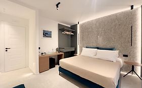 Cefalu Luxury Suite